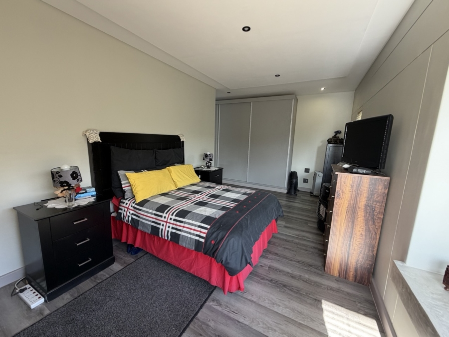 3 Bedroom Property for Sale in Paradise Coast Western Cape